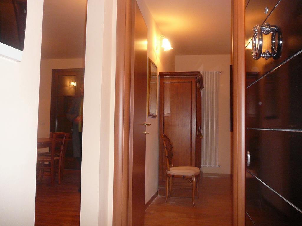 Il Cervo Bianco Aparthotel Abetone Bilik gambar